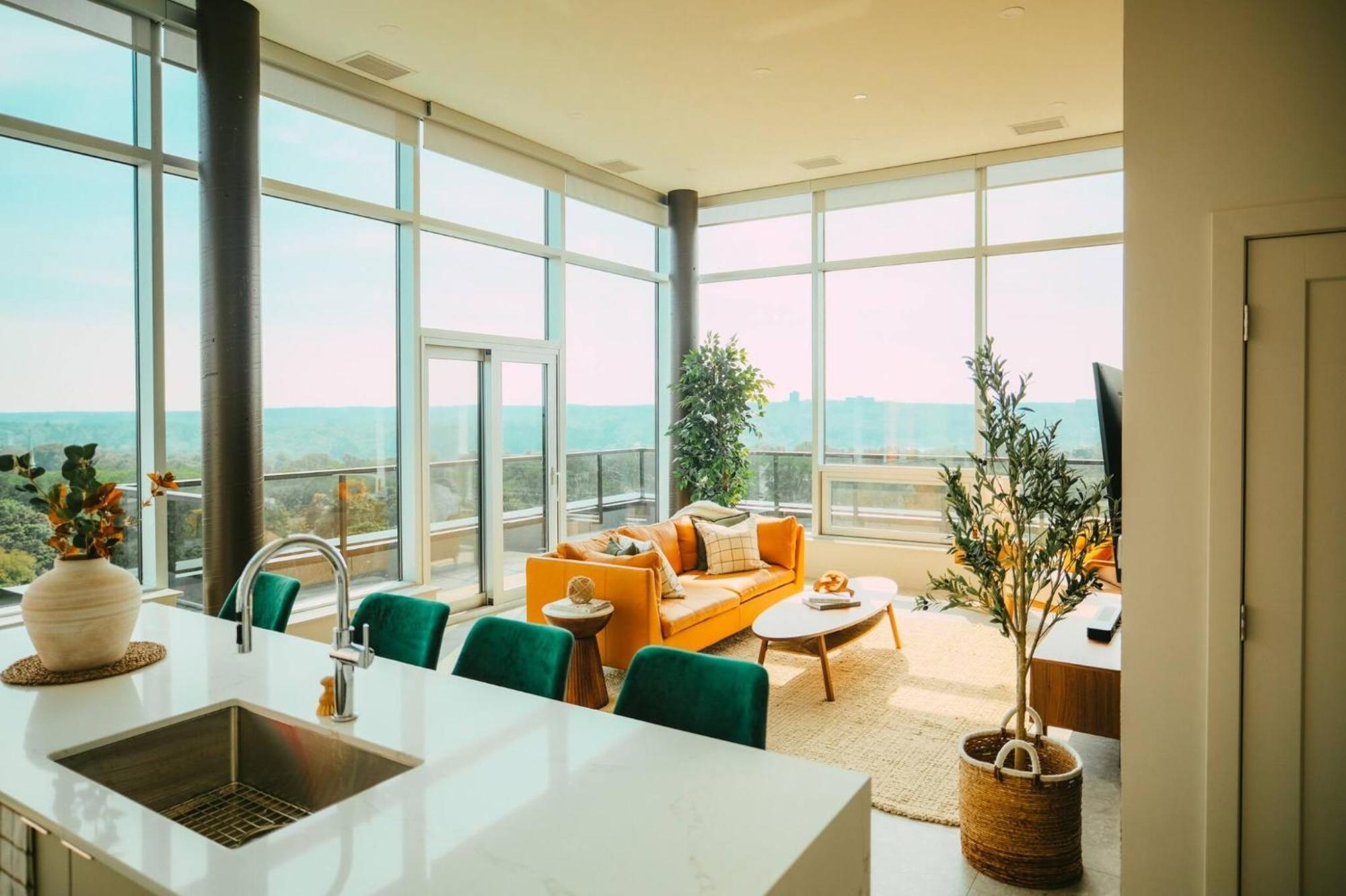 New - Luxury 2Br Penthouse Apt In Central Halifax Exteriör bild