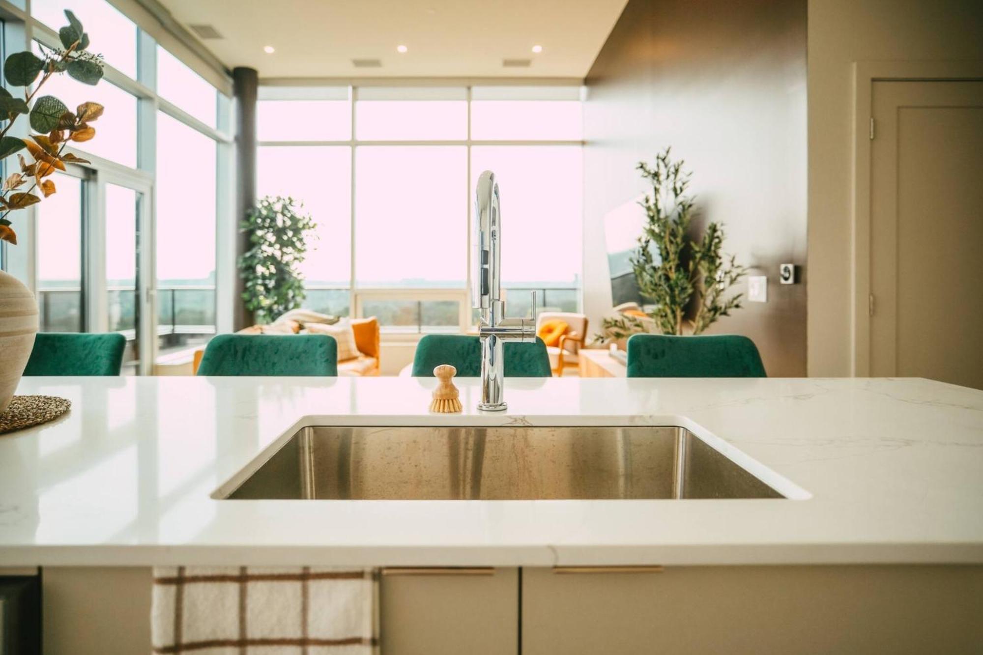 New - Luxury 2Br Penthouse Apt In Central Halifax Exteriör bild